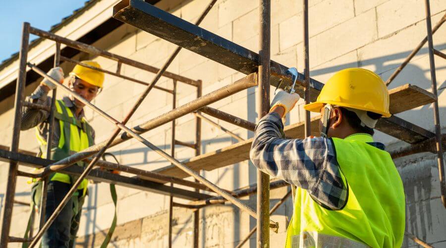 Professional fairlawn roofing services in Weidman, MI